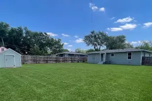 217 Terry Rd, Hurst, TX 76053 - Photo 13