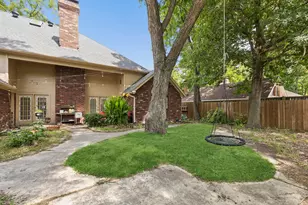 1909 Pecan Ridge Dr, Rowlett, TX 75088 - Photo 19