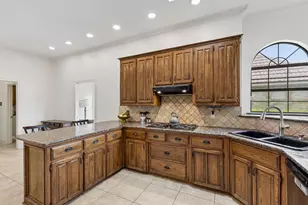 1909 Pecan Ridge Dr, Rowlett, TX 75088 - Photo 5