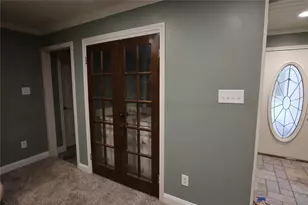 3302 Westgrove Dr, Arlington, TX 76001 - Photo 3