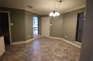 3302 Westgrove Dr, Arlington, TX 76001 - Photo 9