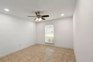 242 Woodcrest Dr, Richardson, TX 75080 - Photo 23