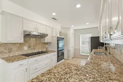 242 Woodcrest Drive, Richardson, TX 75080 - Photo 9
