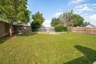 3019 Riverwood Ln, Grand Prairie, TX 75052 - Photo 3