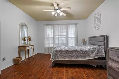 172 High School Drive, Lewisville, TX 75057 - Photo 15