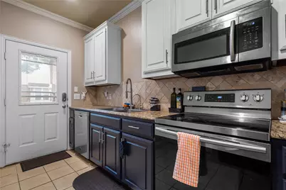 172 High School Drive, Lewisville, TX 75057 - Photo 11