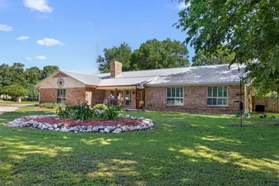 118 Deer Trail, Bruceville, TX 76630 - Photo 1