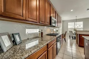 8901 Brook Hollow Dr, McKinney, TX 75072 - Photo 11