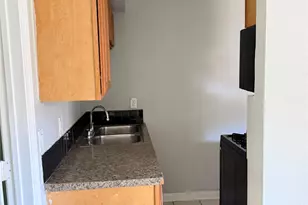 1505 W Lovers Ln, Arlington, TX 76013 - Photo 5
