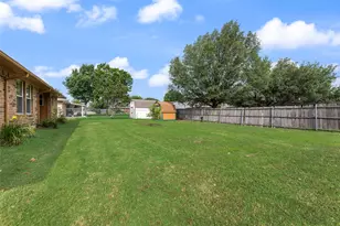 302 Newfield St, Venus, TX 76084 - Photo 21
