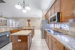 202 Brittany Dr, Coppell, TX 75019 - Photo 11