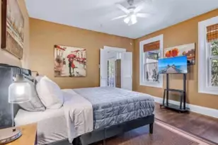 4303 Vandelia St, Dallas, TX 75219 - Photo 23