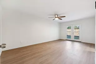 15641 Terrace Lawn Cir, Dallas, TX 75248 - Photo 17