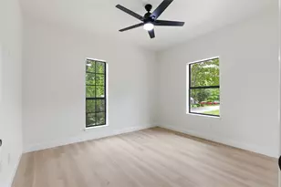 237 Bradford Dr, Hurst, TX 76053 - Photo 25
