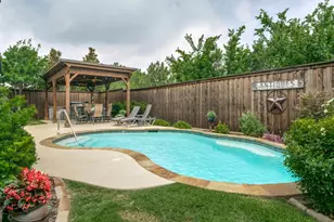 720 Hampshire Dr, Prosper, TX 75078 - Photo 3