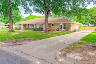 1604 Crestmont Ave, Corsicana, TX 75110 - Photo 39