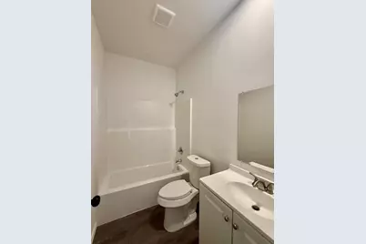 1235 E Houston Street NE, Paris, TX 75460 - Photo 9