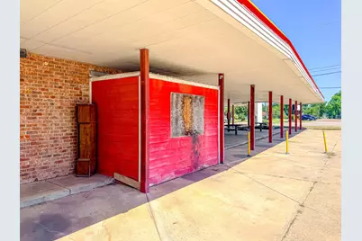 1524 W 7th Avenue, Corsicana, TX 75110 - Photo 7