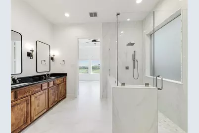2512 Sir Alexander Lane, Lewisville, TX 75056 - Photo 15