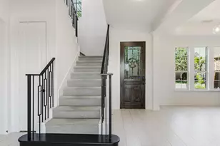 2512 Sir Alexander Ln, Lewisville, TX 75056 - Photo 3