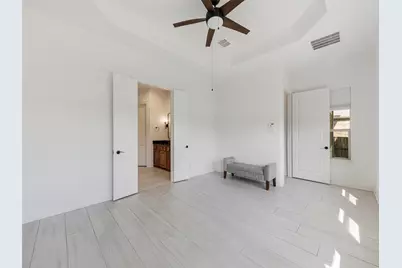 2512 Sir Alexander Lane, Lewisville, TX 75056 - Photo 11