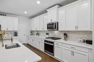 5100 Unity Dr, Denton, TX 76207 - Photo 9