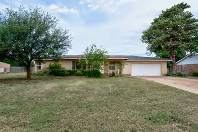 1002 Trundy, Merkel, TX 79536 - Photo 1