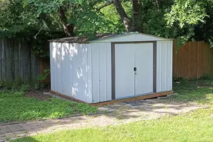 1707 Cottonwood Rd, Carrollton, TX 75006 - Photo 17