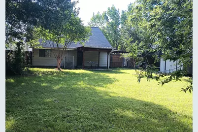 1707 Cottonwood Road, Carrollton, TX 75006 - Photo 19
