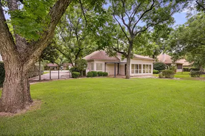 8709 S Monticello Circle, Granbury, TX 76049 - Photo 33