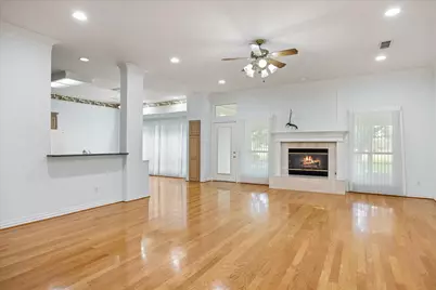 8709 S Monticello Circle, Granbury, TX 76049 - Photo 11