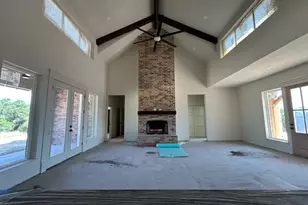 609 W Kerry Ct, Poolville, TX 76487 - Photo 5