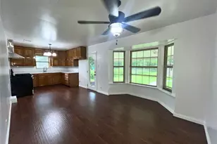 1025 Warden St, Benbrook, TX 76126 - Photo 17
