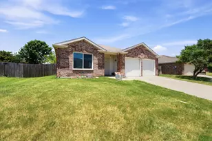 1409 Dundee Dr, Arlington, TX 76002 - Photo 3