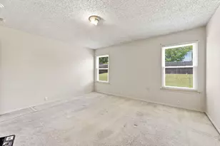 1409 Dundee Dr, Arlington, TX 76002 - Photo 17