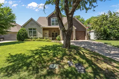 809 Edgefield Road, Fort Worth, TX 76107 - Photo 3