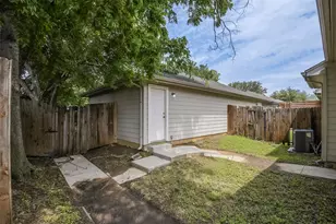 714 N Center St, Arlington, TX 76011 - Photo 23