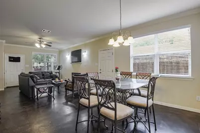 714 N Center Street, Arlington, TX 76011 - Photo 21