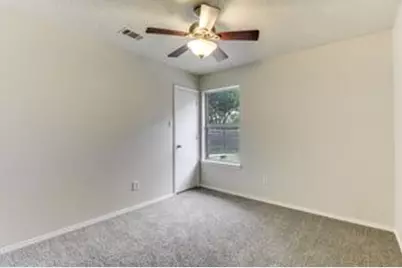 625 Hollyberry Drive, Mansfield, TX 76063 - Photo 17