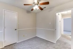 625 Hollyberry Dr, Mansfield, TX 76063 - Photo 15