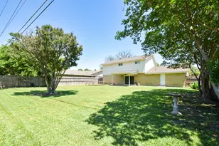 2517 Fairbrook St, Irving, TX 75062 - Photo 5
