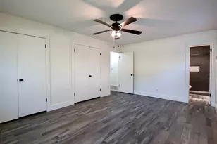 2517 Fairbrook St, Irving, TX 75062 - Photo 15