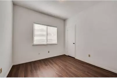 812 Melville Drive, Arlington, TX 76015 - Photo 11