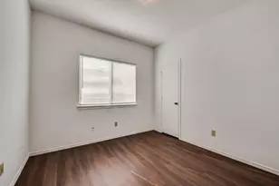 812 Melville Dr, Arlington, TX 76015 - Photo 11