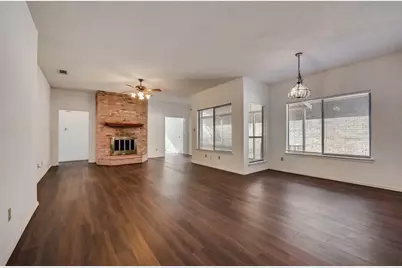 812 Melville Drive, Arlington, TX 76015 - Photo 7