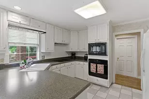 428 Moran Dr, Highland Village, TX 75077 - Photo 11