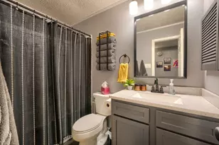 2929 Spring Brook Dr, Garland, TX 75044 - Photo 17