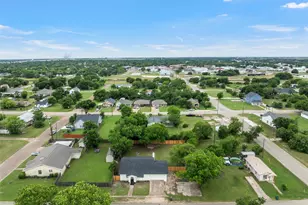 311 Arthur St, McGregor, TX 76657 - Photo 23
