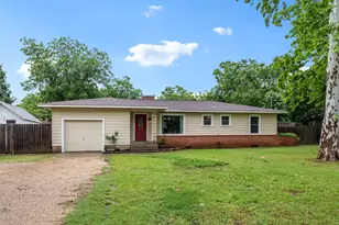 421 S First St, Krum, TX 76249 - Photo 3