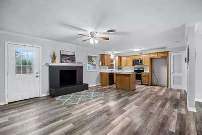 421 S 1st Street, Krum, TX 76249 - Photo 7
